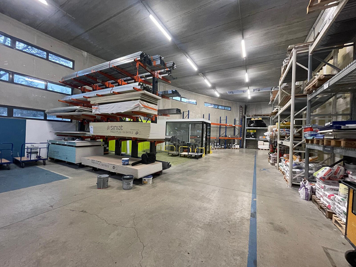 VENTE - Local - SAINT ETIENNE (42000) - 1260000 €