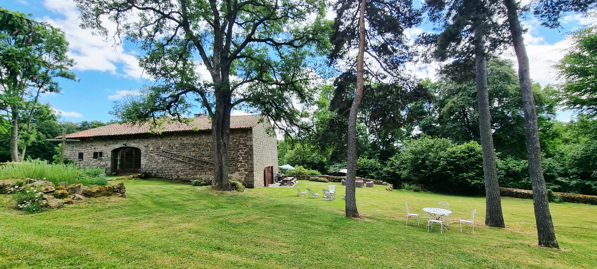 VENTE - Maison/villa - Saint-Bonnet-le-Château (42380) - 990000 €