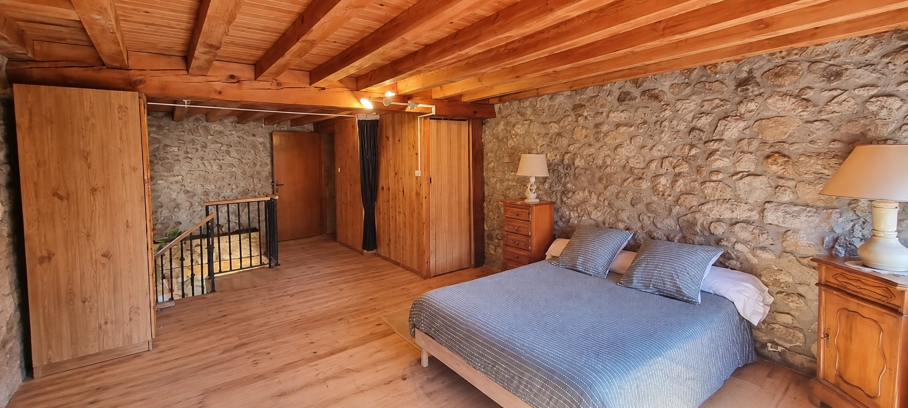 VENTE - Maison/villa - Merle-Leignec (42380) - 246000 €