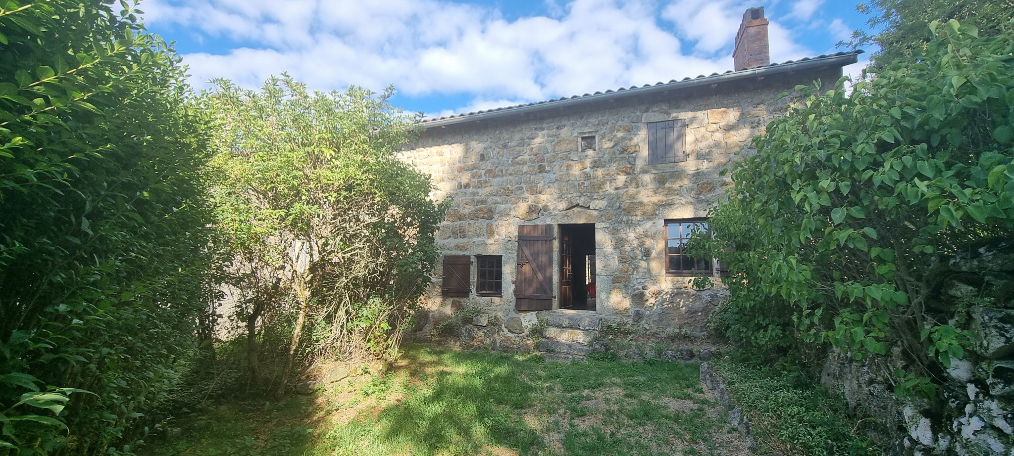VENTE - Maison/villa - Usson-en-Forez (42550) - 118000 €