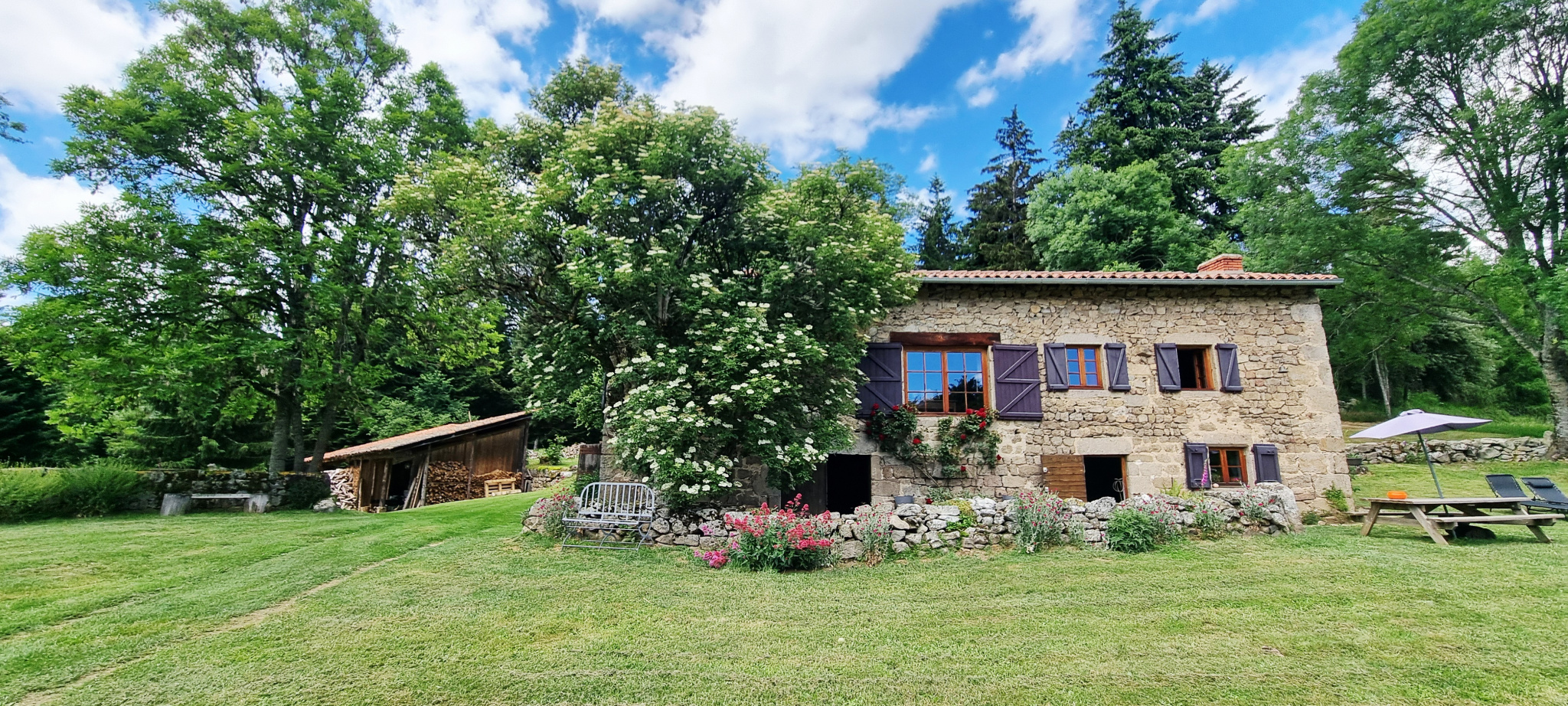 VENTE - Maison/villa - Saint-Bonnet-le-Château (42380) - 990000 €