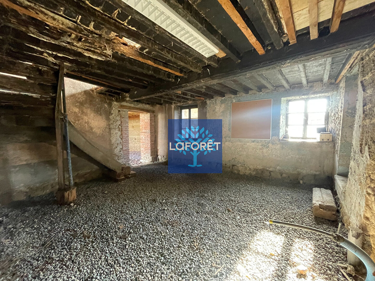 VENTE - Maison - CHAMPDIEU (42600) - 160000 €