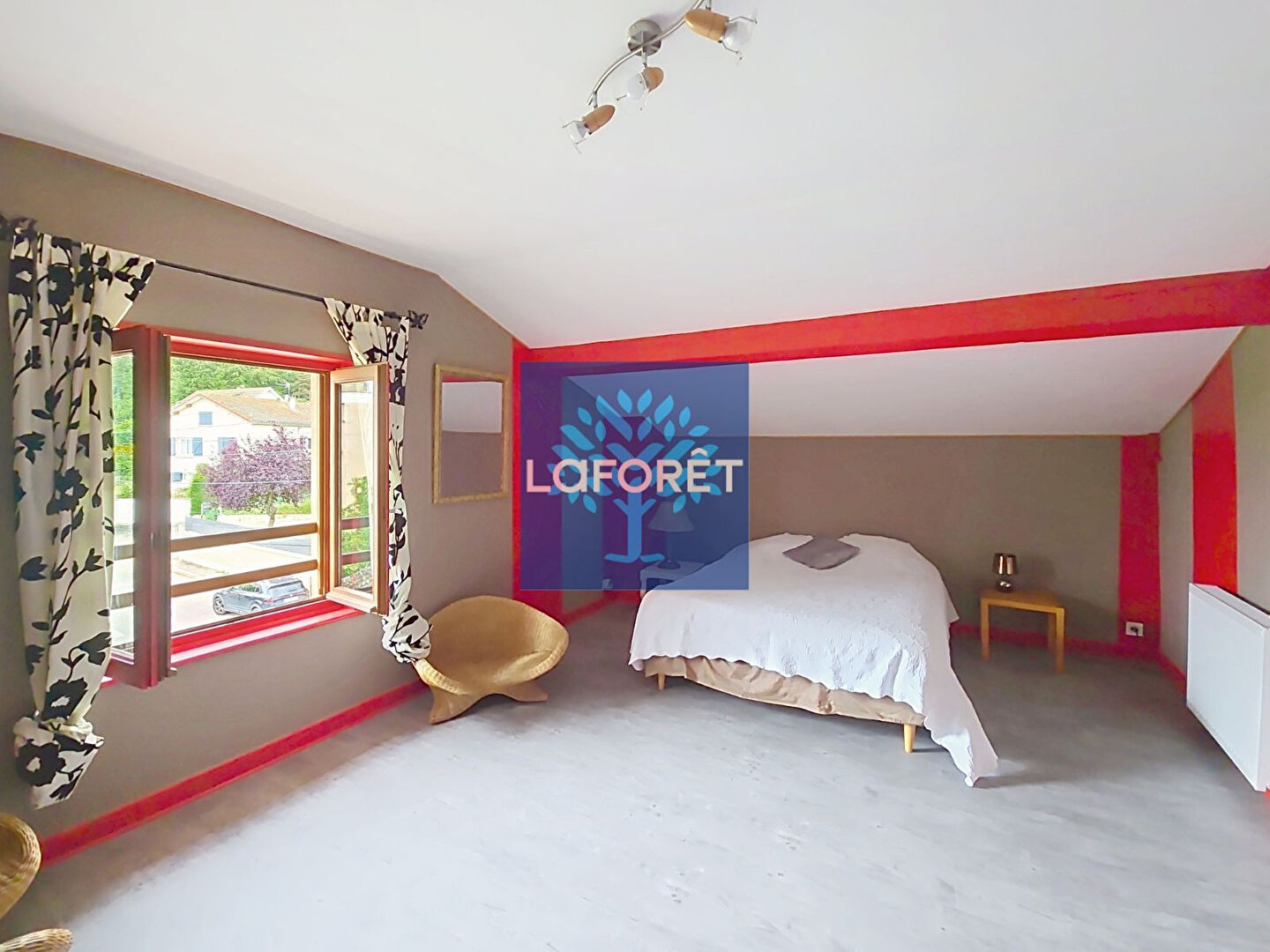 VENTE - Maison - BOEN SUR LIGNON (42130) - 180000 €