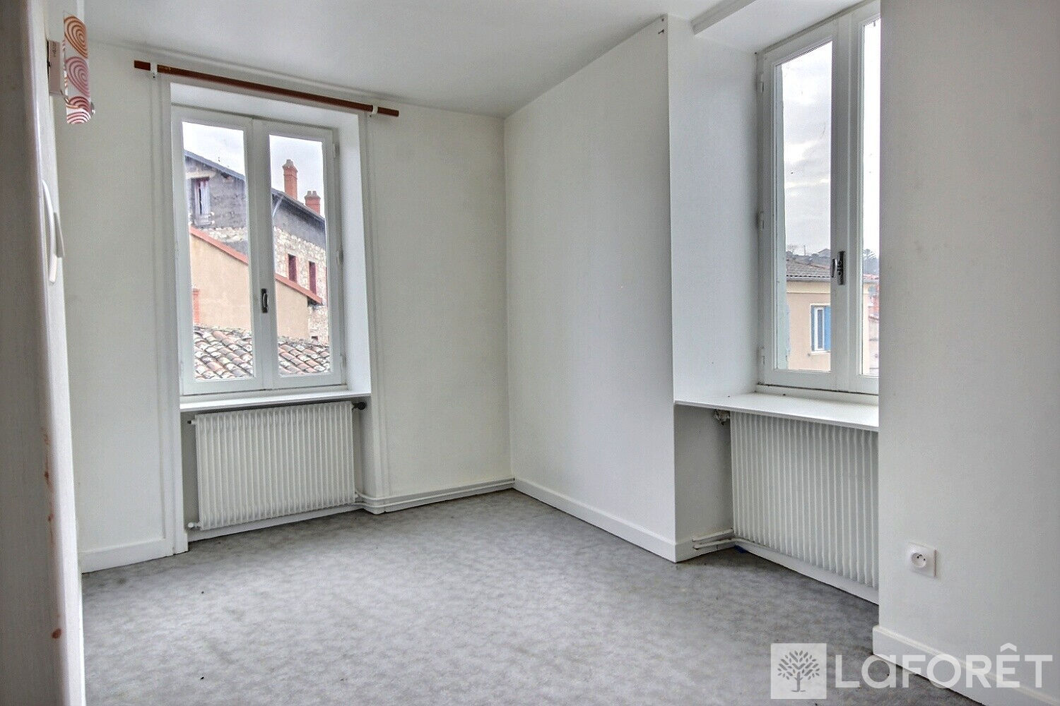 VENTE - Immeuble - BOEN SUR LIGNON (42130) - 150000 €