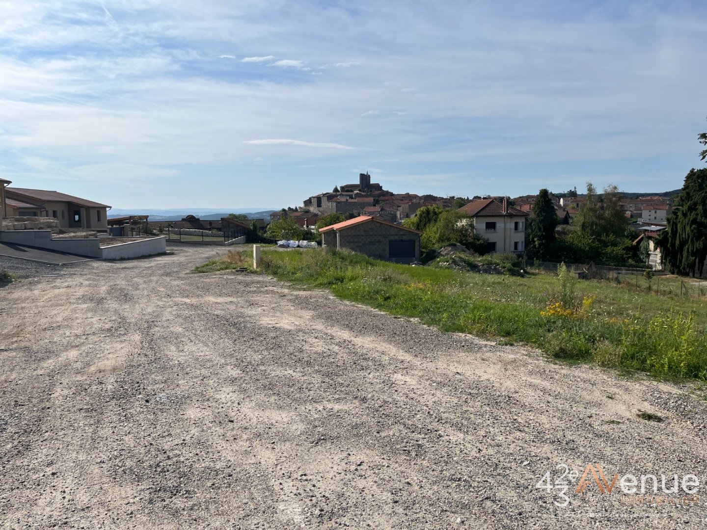 VENTE - Terrain - ST BONNET LE CHATEAU (42380) - 70000 €