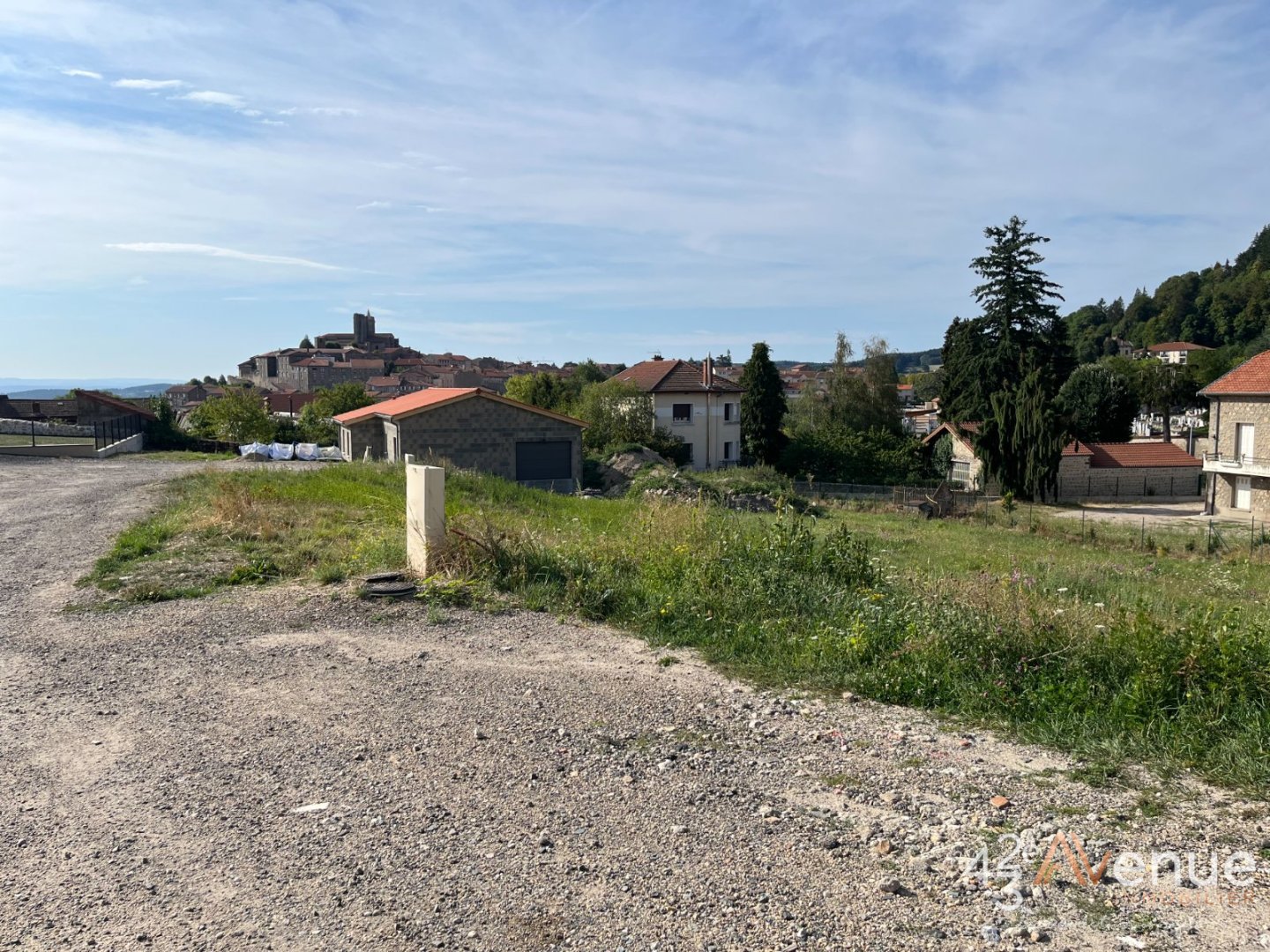 VENTE - Terrain - ST BONNET LE CHATEAU (42380) - 70000 €