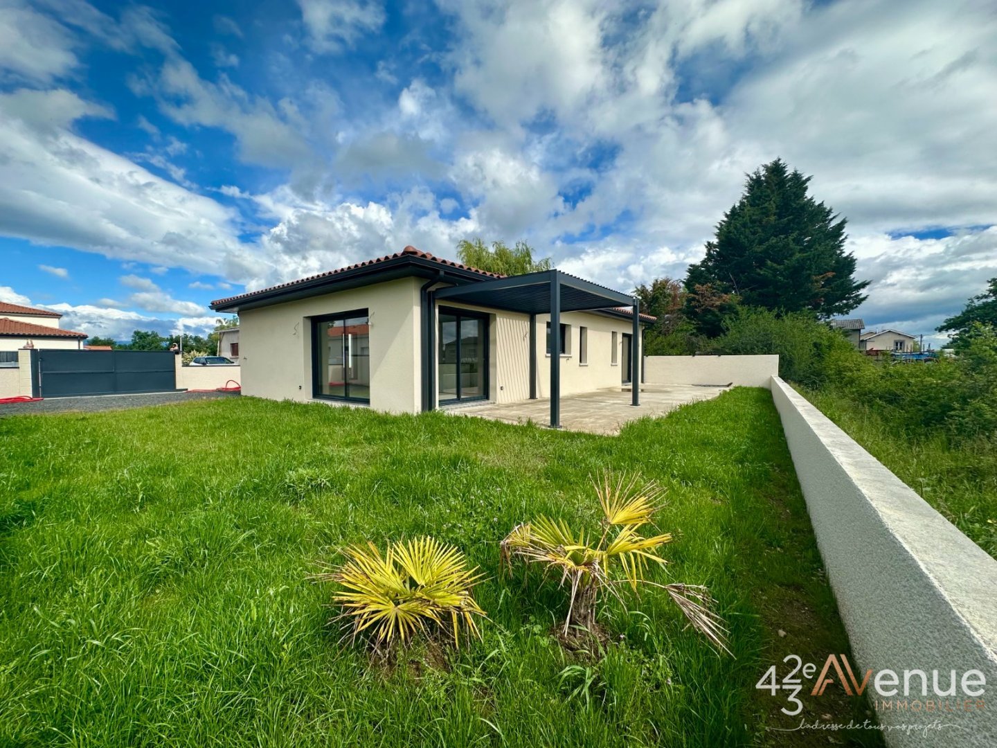 VENTE - Maison/villa - BONSON (42160) - 316000 €