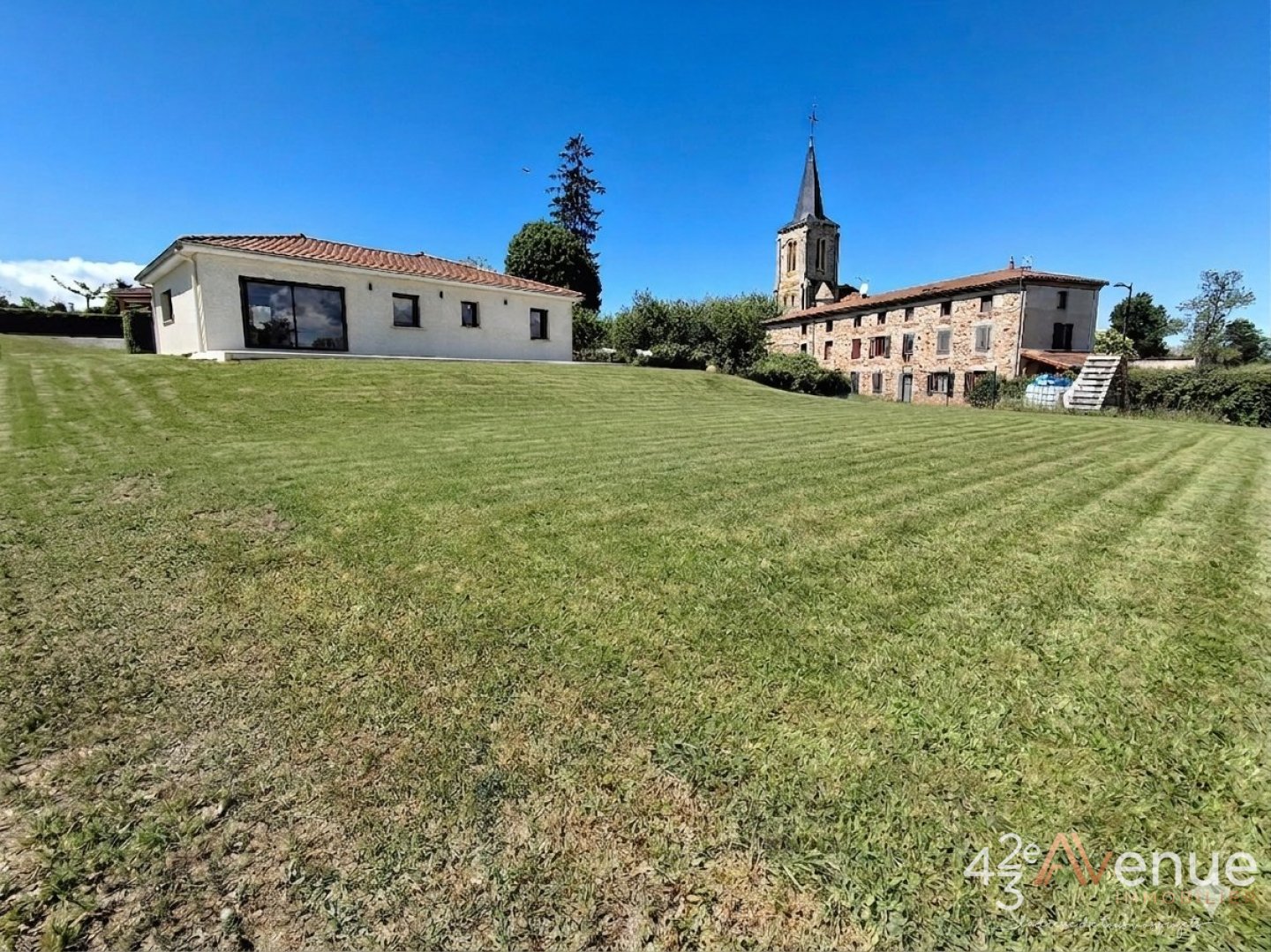 VENTE - Maison/villa - MIZERIEUX (42110) - 319000 €