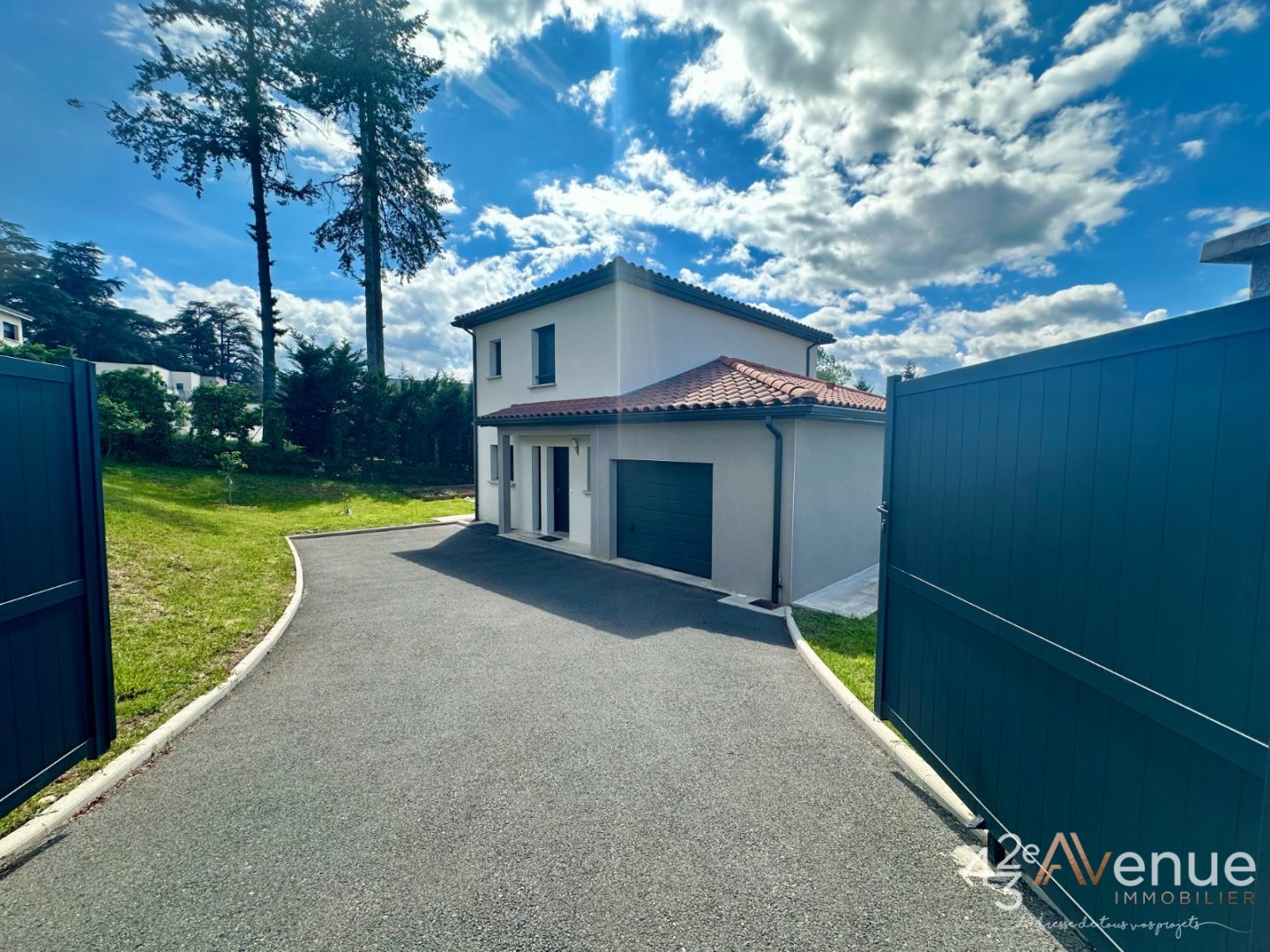 VENTE - Maison/villa - ANDREZIEUX BOUTHEON (42160) - 379000 €