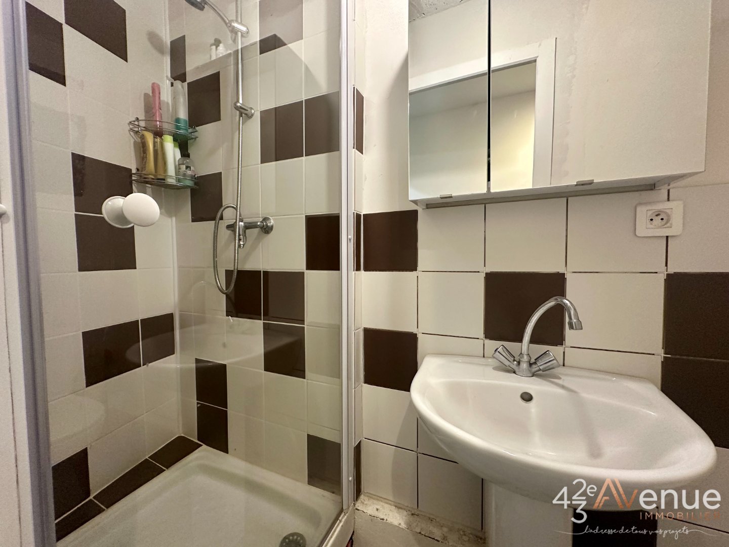 VENTE - Maison/villa - ST BONNET LE CHATEAU (42380) - 118000 €