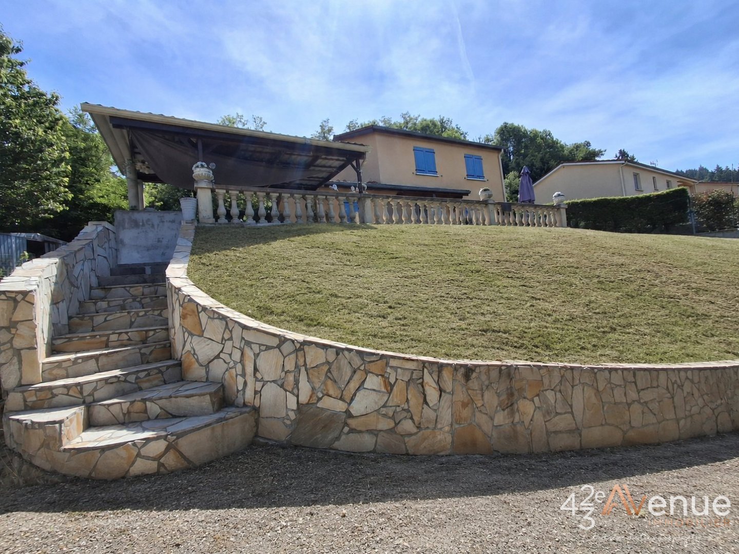 VENTE - Maison/villa - LE CHAMBON FEUGEROLLES (42500) - 234000 €