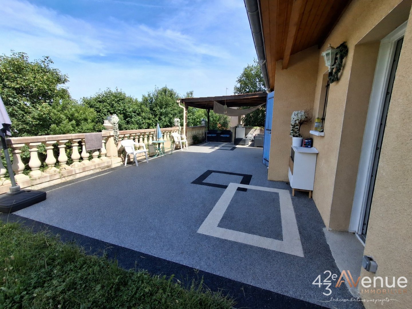 VENTE - Maison/villa - LE CHAMBON FEUGEROLLES (42500) - 234000 €