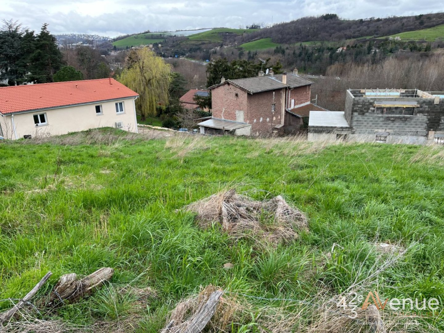 VENTE - Terrain - ST CHAMOND (42400) - 105000 €