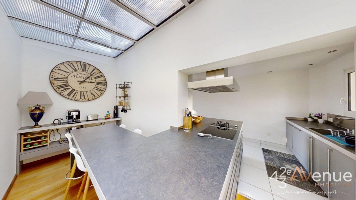 VENTE - Maison/villa - AVEIZIEUX (42330) - 598000 €