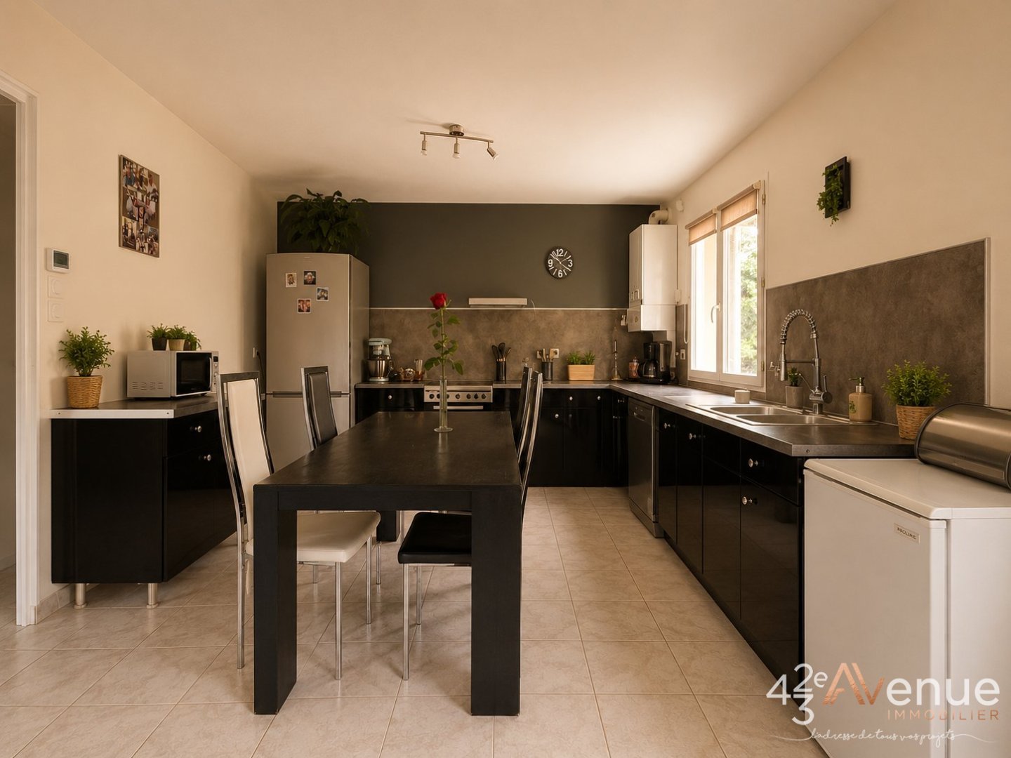 VENTE - Maison/villa - CHEVRIERES (42140) - 289000 €