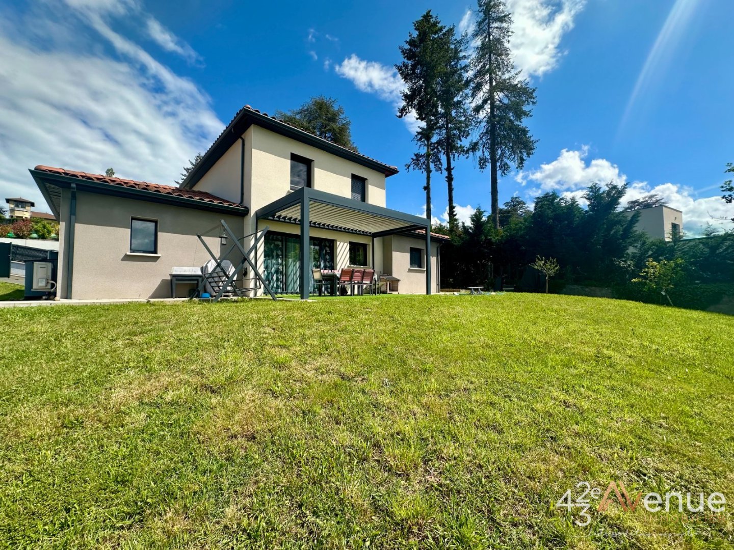 VENTE - Maison/villa - ANDREZIEUX BOUTHEON (42160) - 379000 €