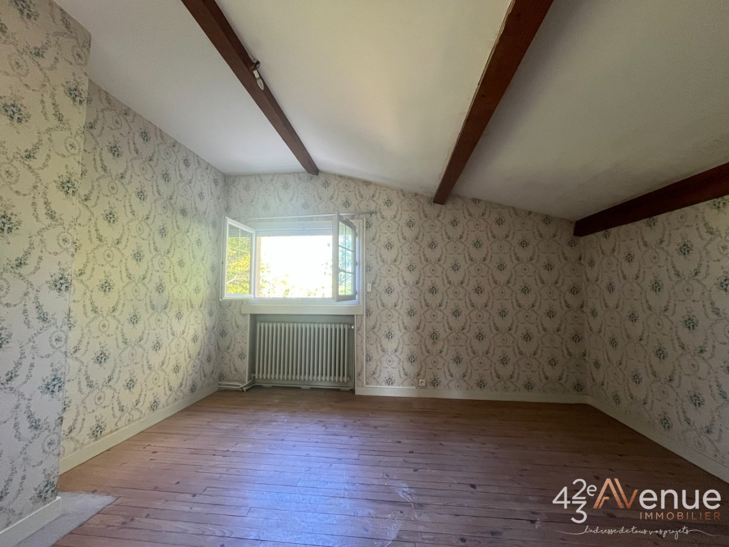 VENTE - Maison/villa - CRAINTILLEUX (42210) - 390000 €