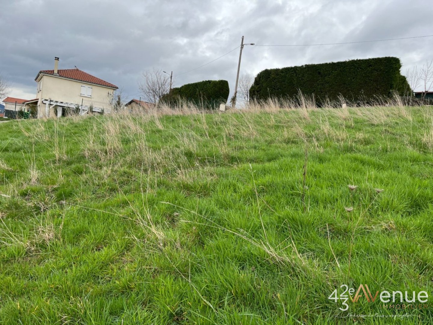 VENTE - Terrain - ST CHAMOND (42400) - 105000 €