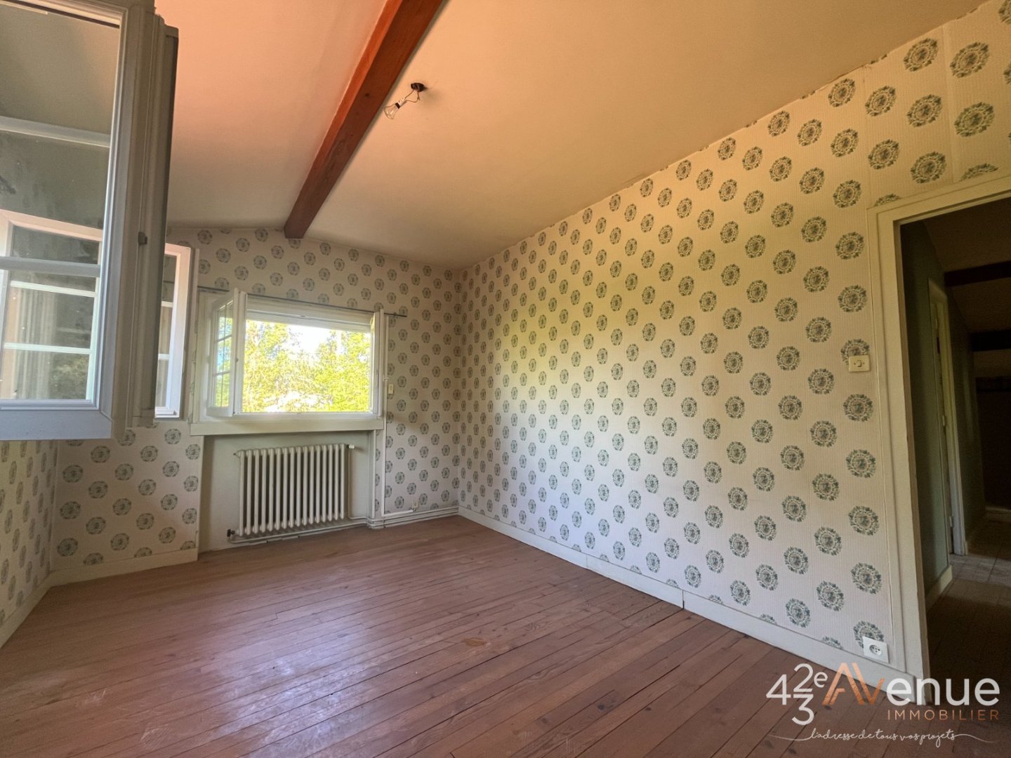 VENTE - Maison/villa - CRAINTILLEUX (42210) - 390000 €