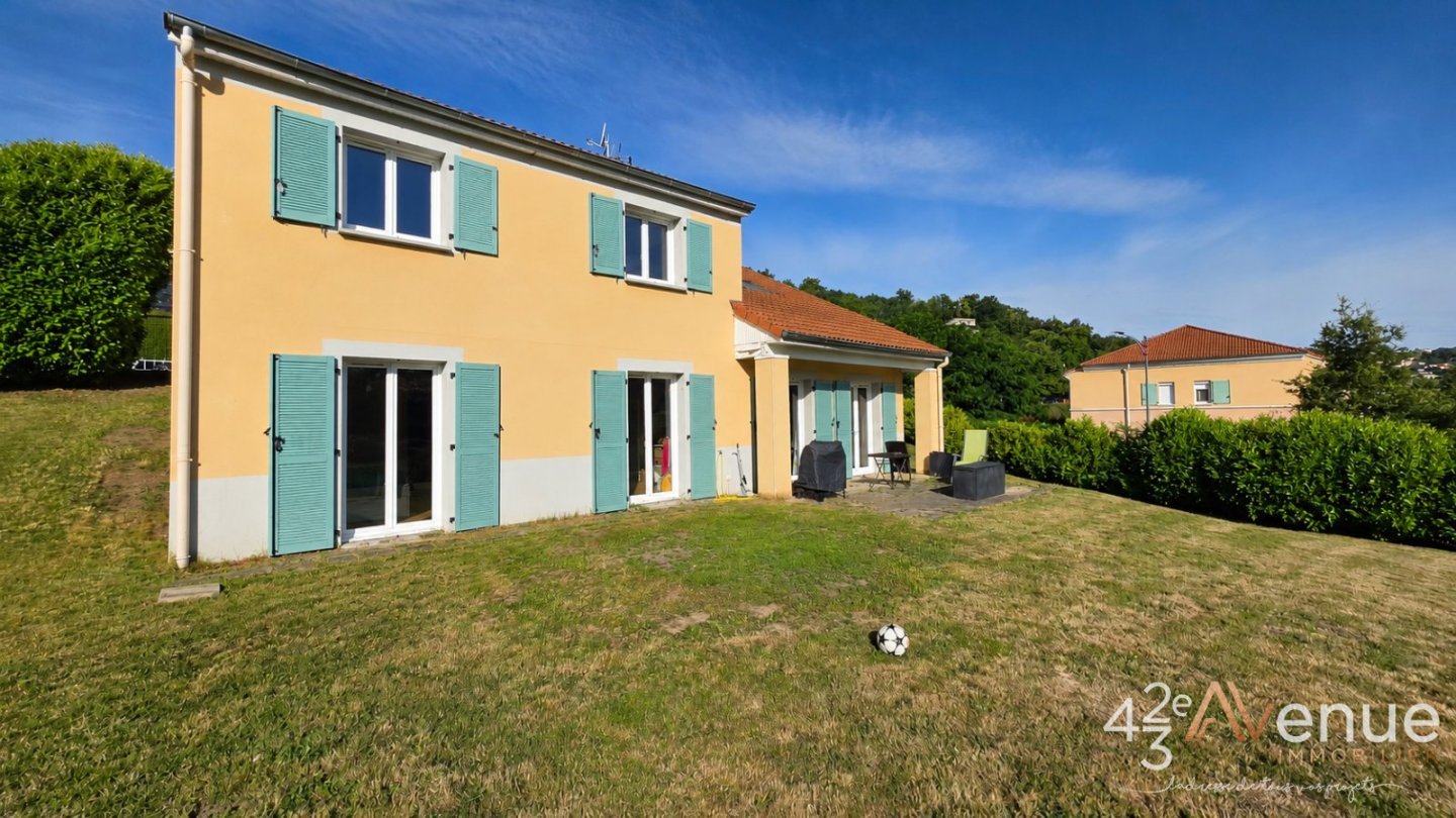 VENTE - Maison/villa - ST GENEST LERPT (42530) - 399000 €