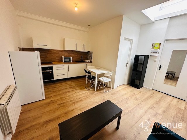 LOCATION - Appartement - ST ETIENNE (42000) - 395 €