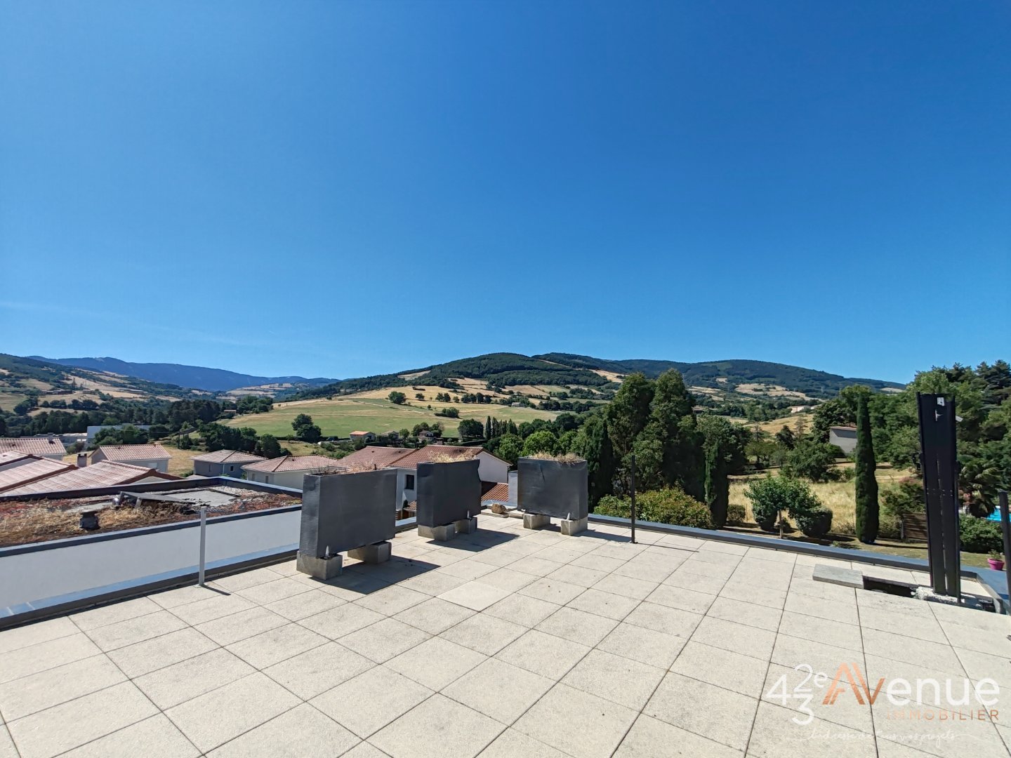 VENTE - Maison/villa - ST CHAMOND (42400) - 275000 €