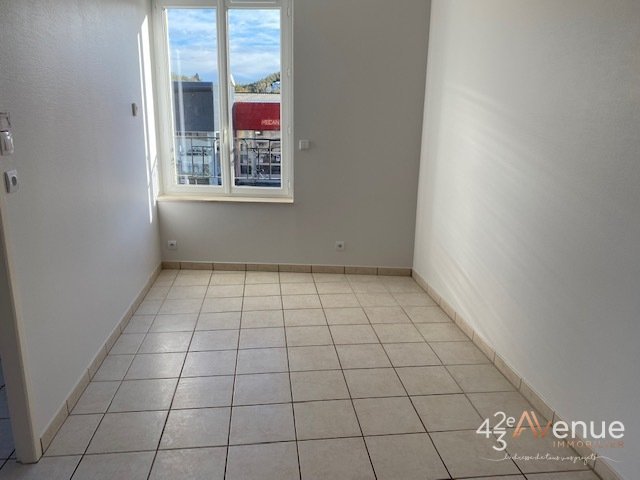 LOCATION - Appartement - ST PRIEST EN JAREZ (42270) - 390 €