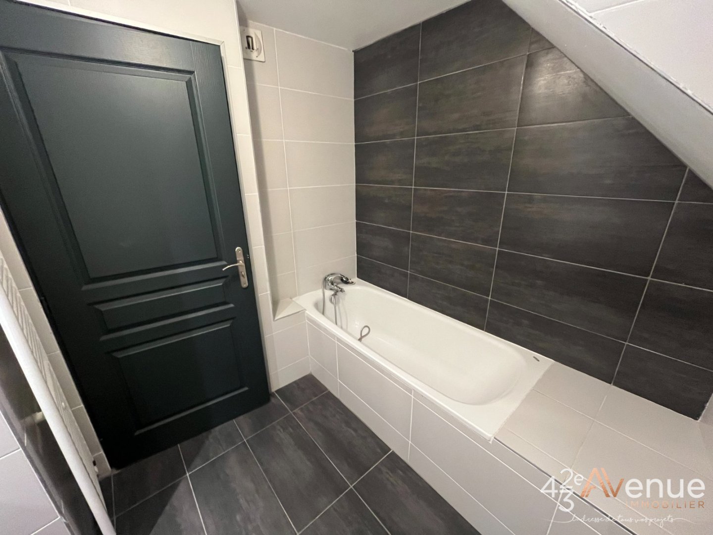 LOCATION - Appartement - ST ETIENNE (42000) - 950 €