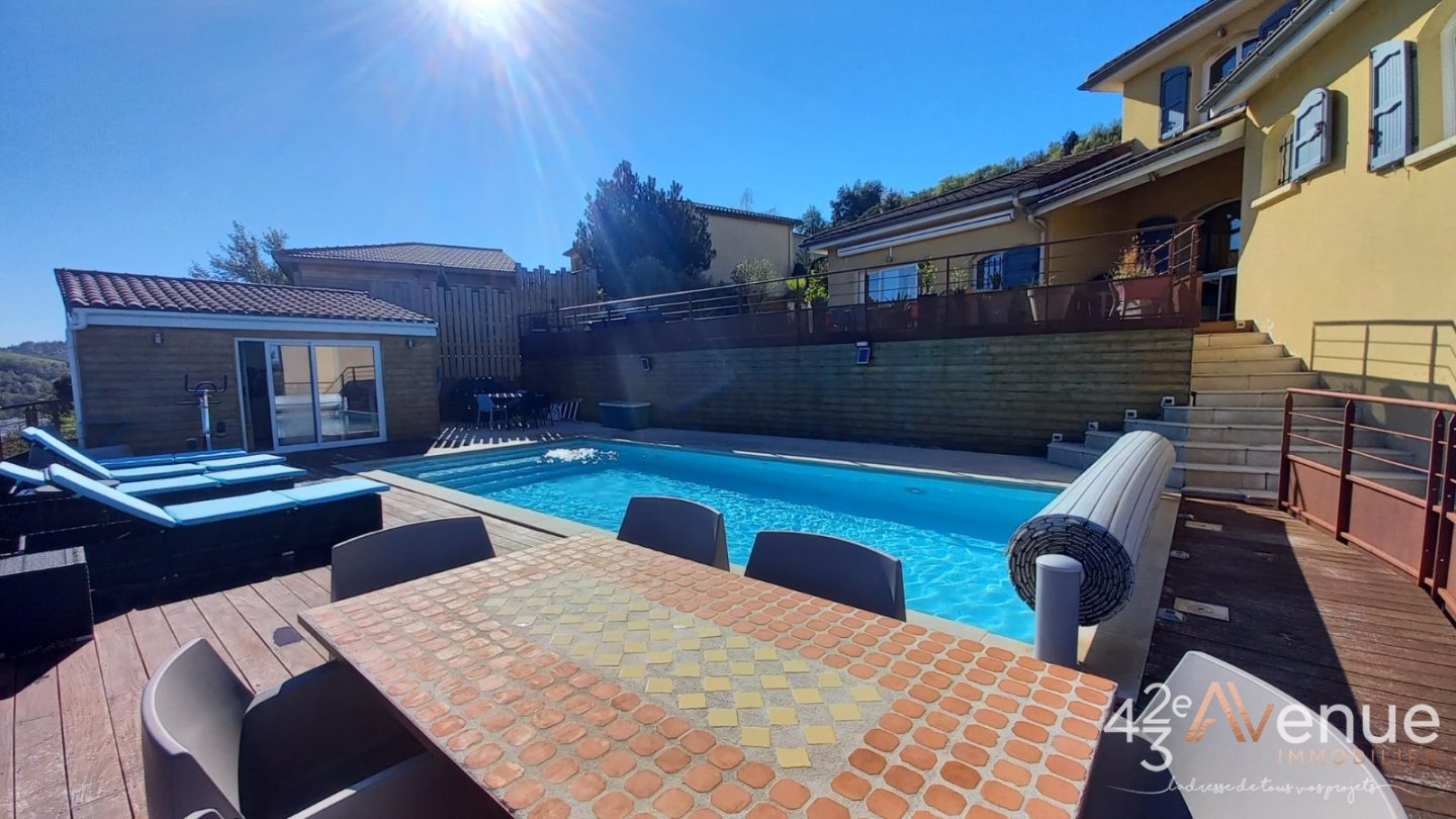 VENTE - Maison/villa - ST PRIEST EN JAREZ (42270) - 550000 €