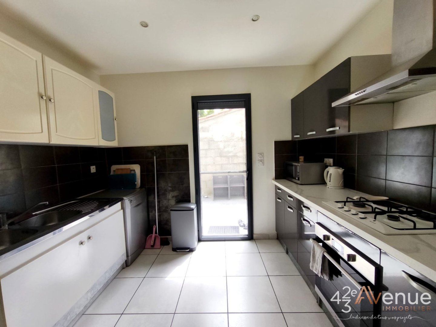 VENTE - Maison/villa - SURY LE COMTAL (42450) - 265000 €