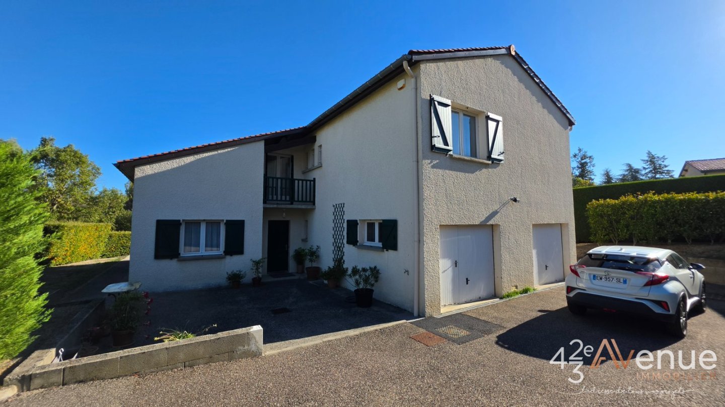 VENTE - Maison/villa - ST GENEST LERPT (42530) - 520000 €