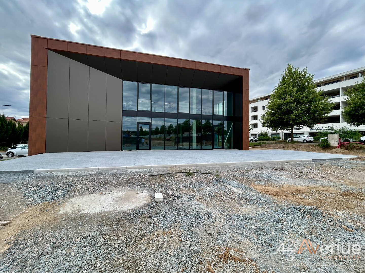LOCATION - Local - ANDREZIEUX BOUTHEON (42160) - 2050 €