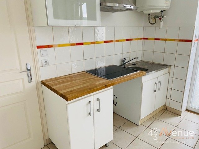 LOCATION - Appartement - ST PRIEST EN JAREZ (42270) - 390 €