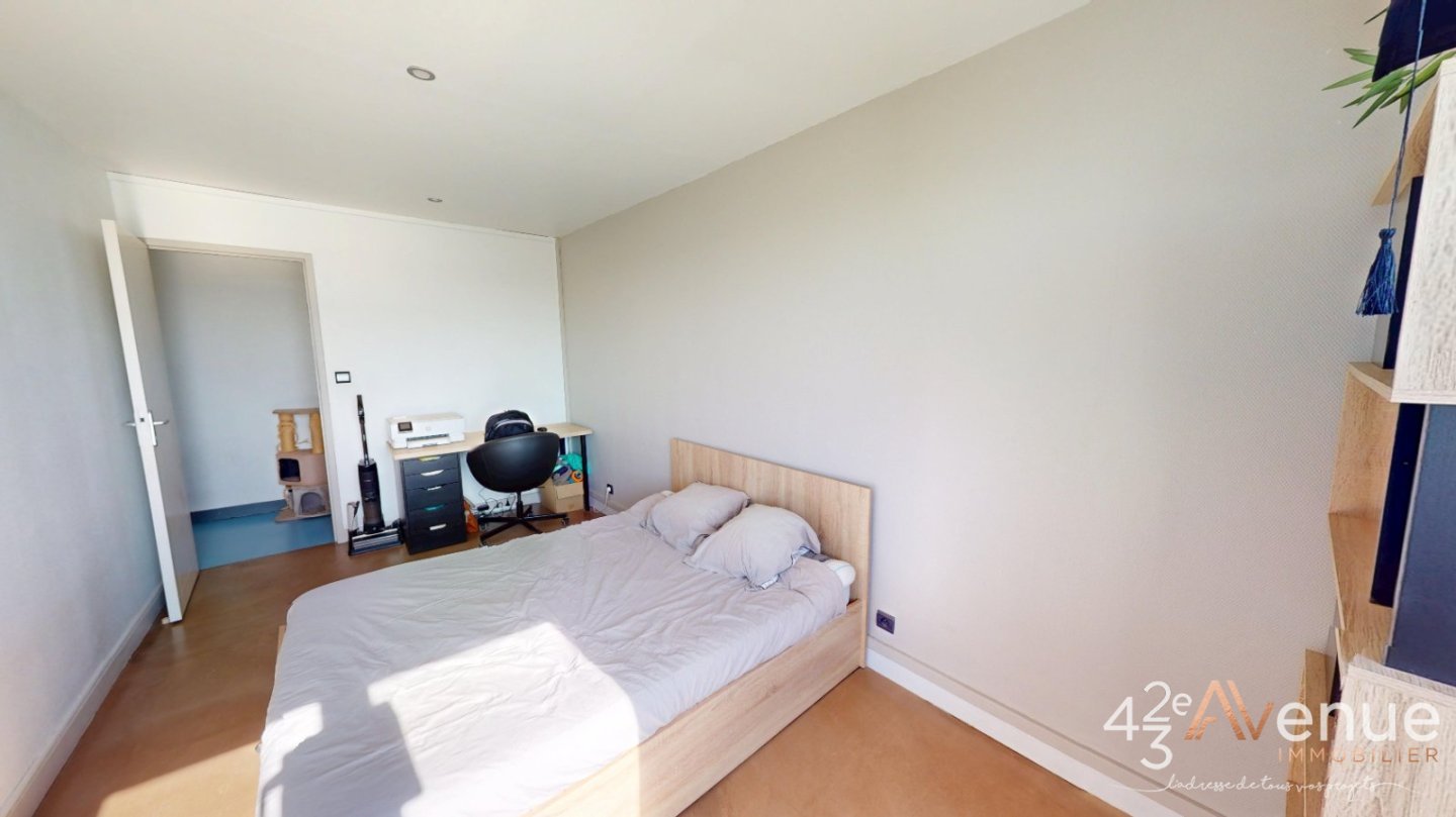 VENTE - Appartement - ST GENEST LERPT (42530) - 159000 €