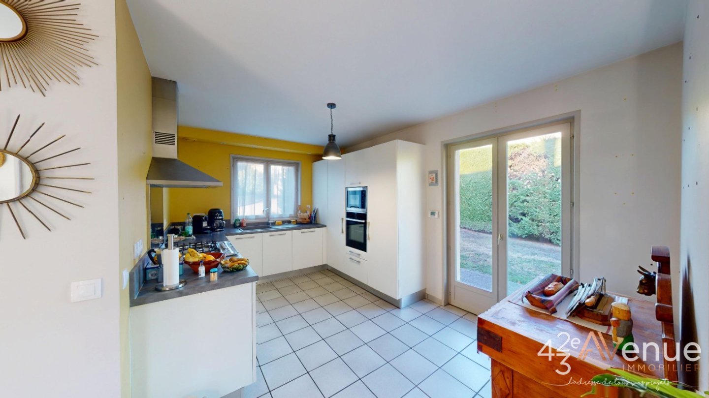 VENTE - Maison/villa - ST GENEST LERPT (42530) - 520000 €