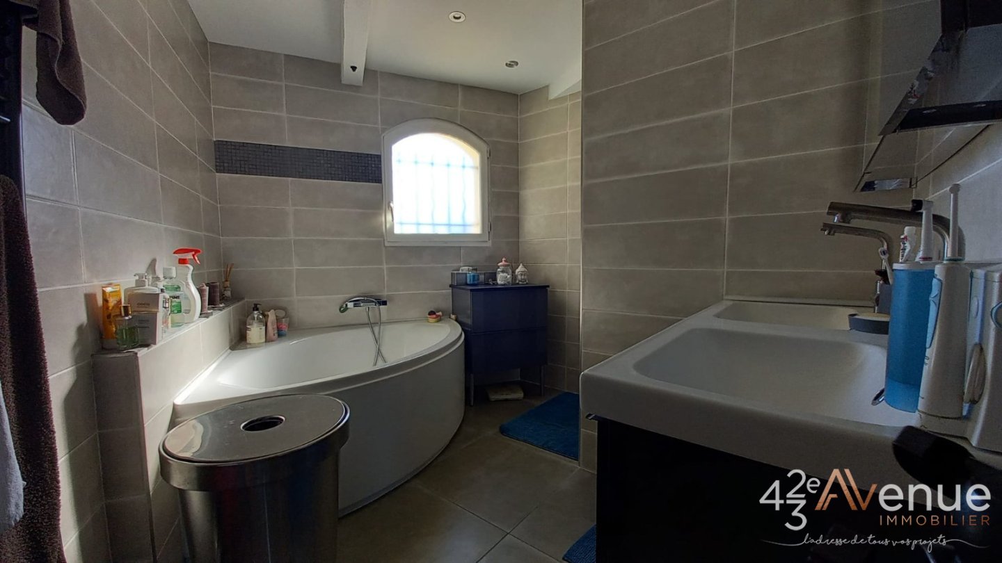 VENTE - Maison/villa - ST PRIEST EN JAREZ (42270) - 550000 €