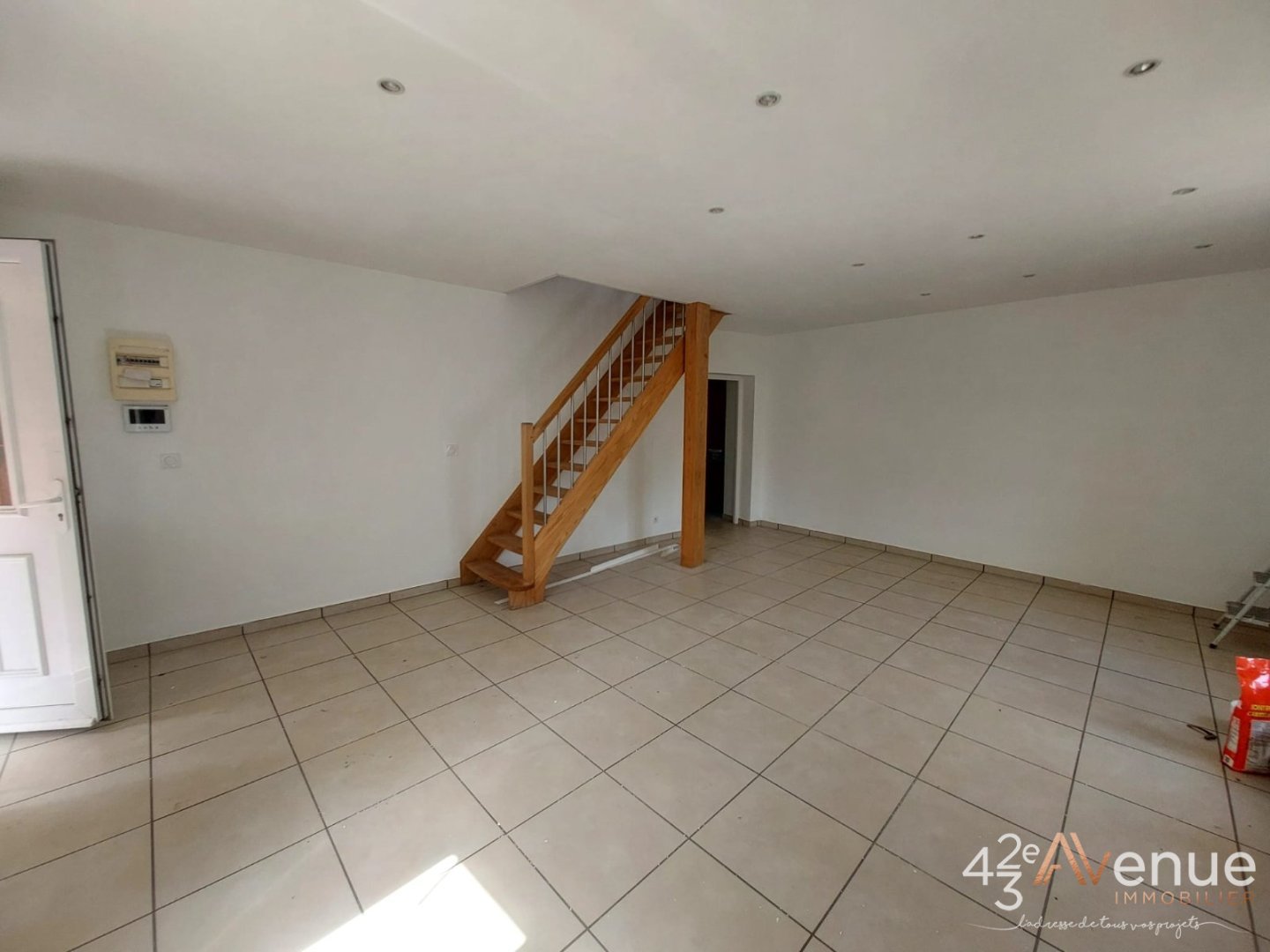 VENTE - Maison/villa - SURY LE COMTAL (42450) - 159000 €