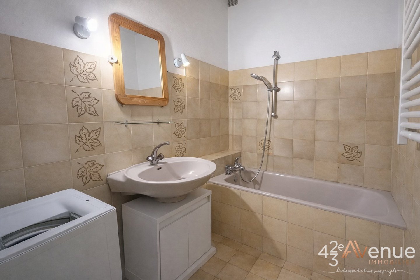 VENTE - Immeuble - RIVE DE GIER (42800) - 100000 €