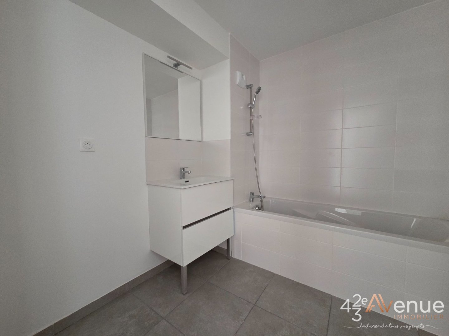 VENTE - Appartement - ST ETIENNE (42000) - 300000 €