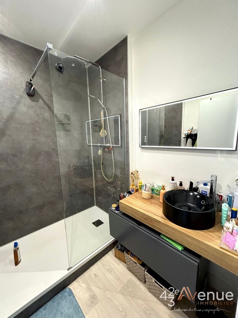 VENTE - Immeuble - ST ETIENNE (42000) - 650000 €