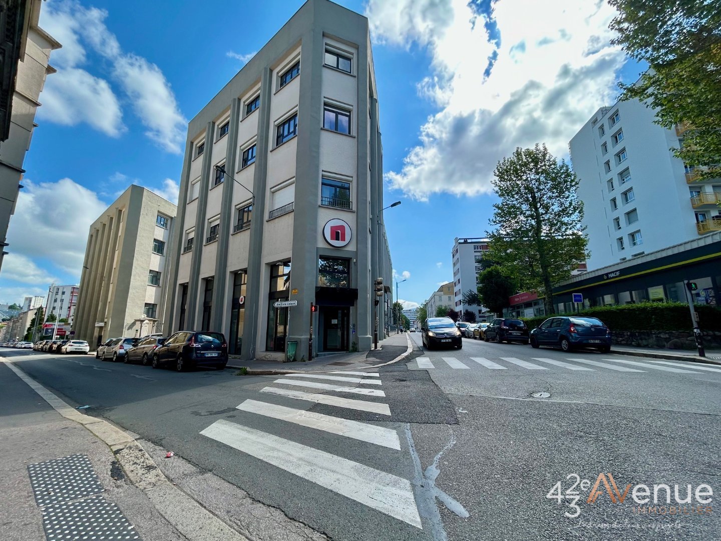 LOCATION - Bureaux - ST ETIENNE (42000) - 2000 €