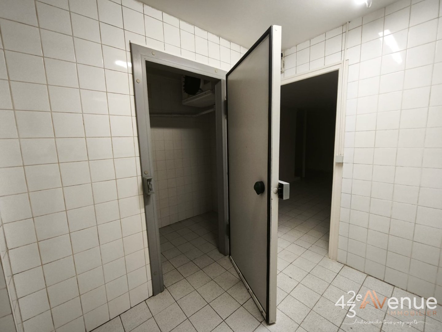 VENTE - Local - ST ETIENNE (42000) - 269000 €