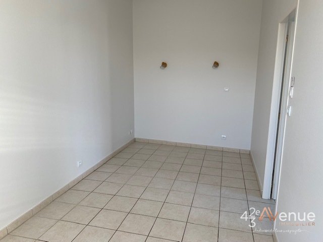 LOCATION - Appartement - ST PRIEST EN JAREZ (42270) - 390 €