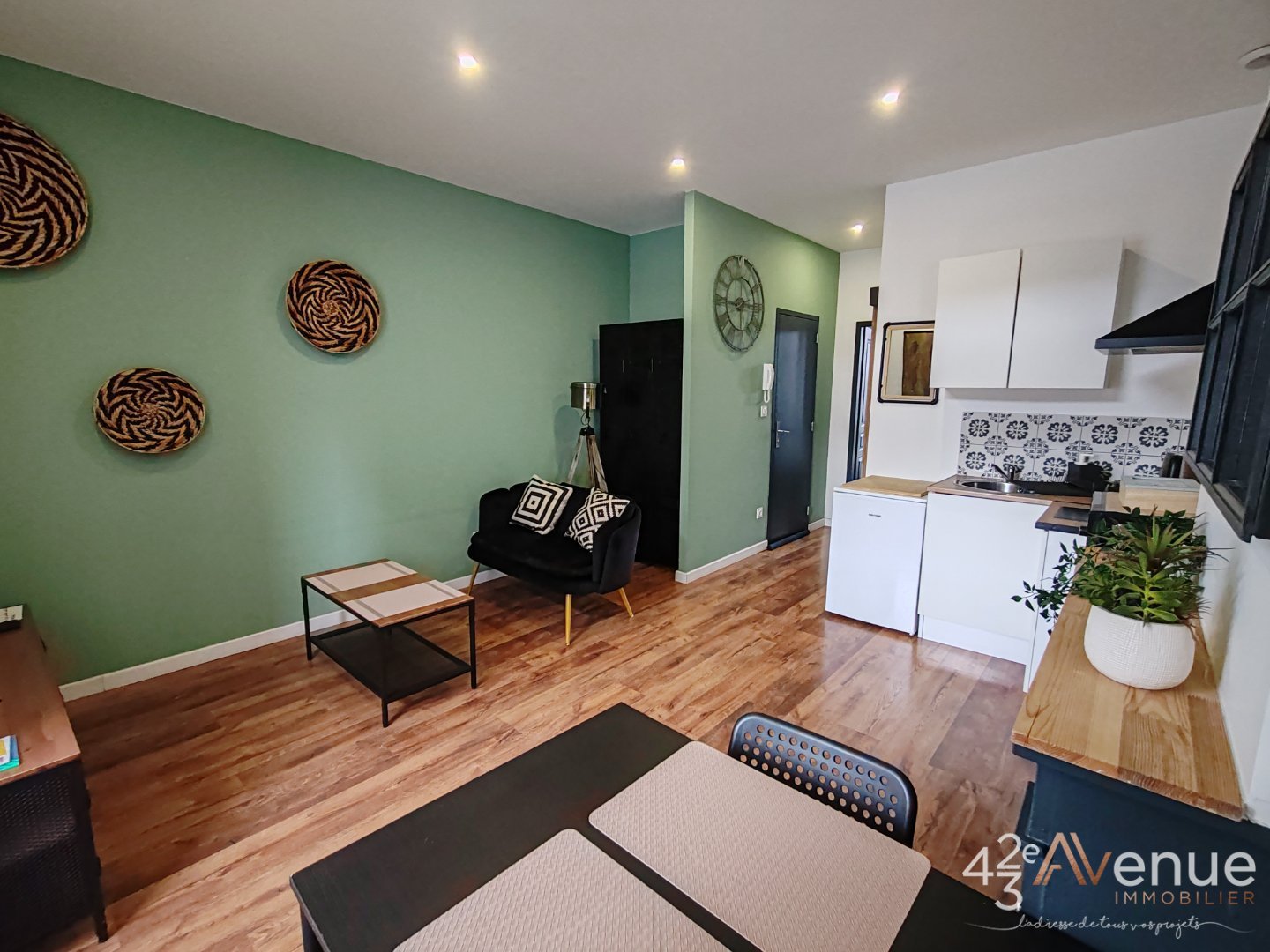 VENTE - Immeuble - ST CHAMOND (42400) - 430000 €