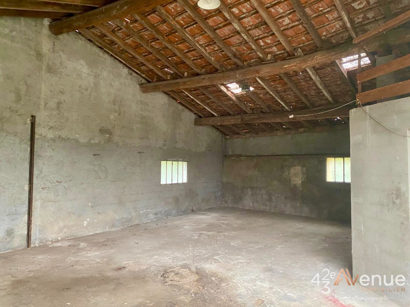 VENTE - Maison/villa - VEAUCHETTE (42340) - 529000 €