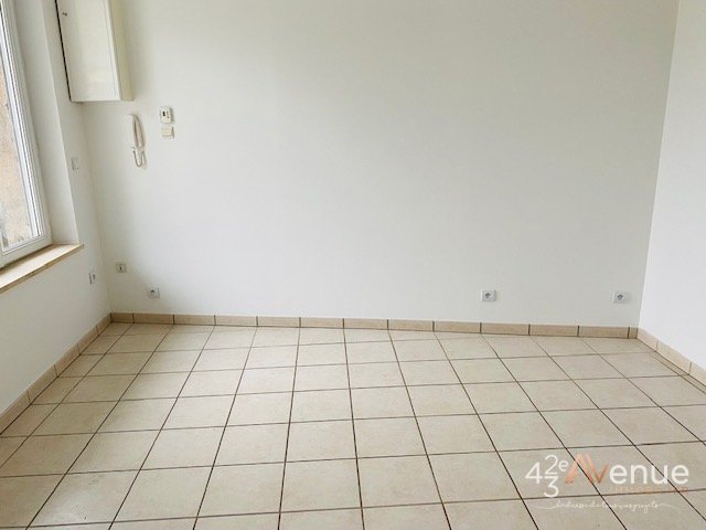 LOCATION - Appartement - ST PRIEST EN JAREZ (42270) - 390 €