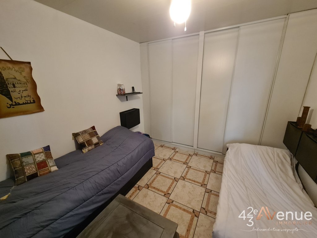 VENTE - Immeuble - UNIEUX (42240) - 250000 €