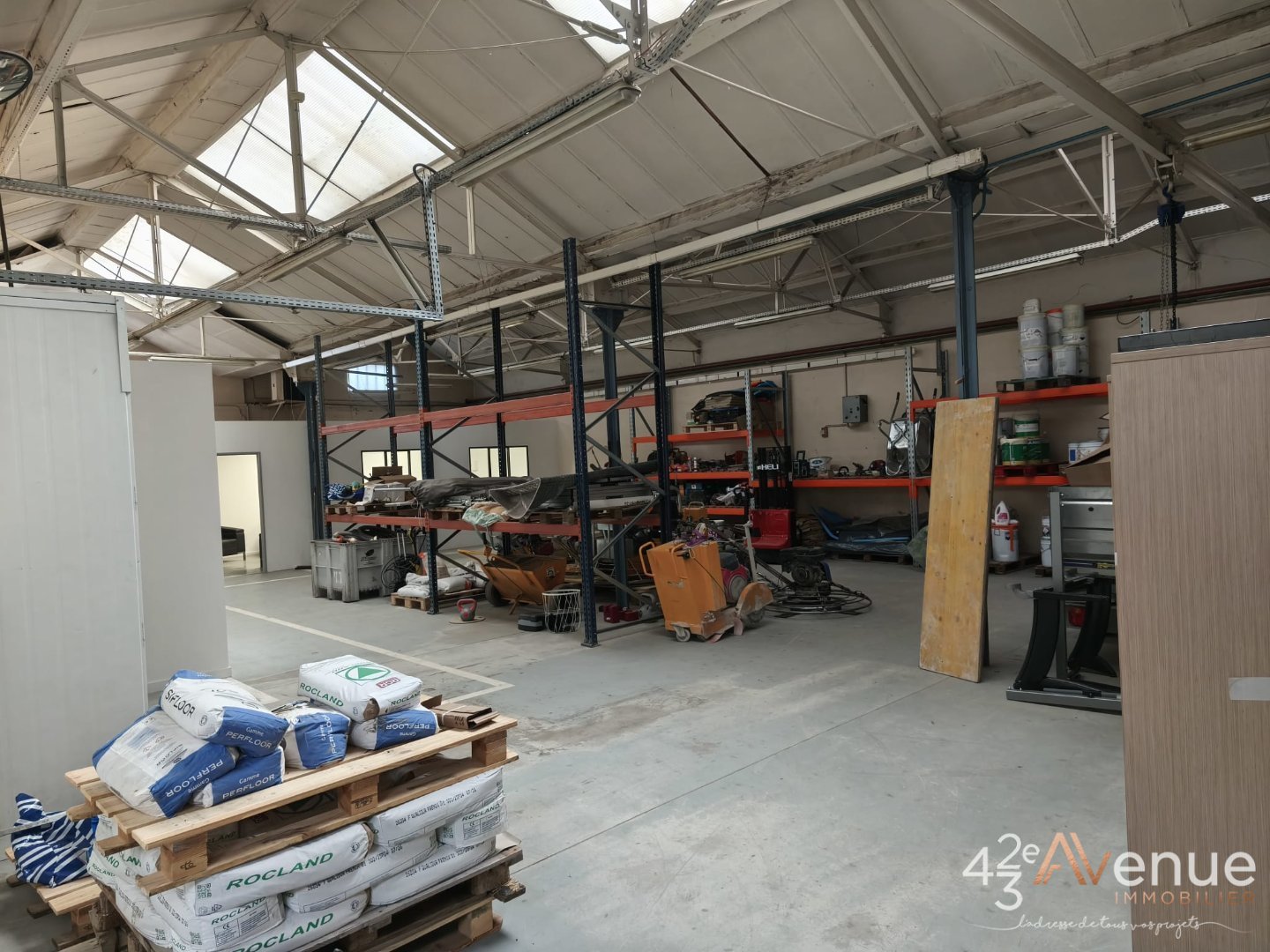 VENTE - Local - ST ETIENNE (42000) - 159000 €