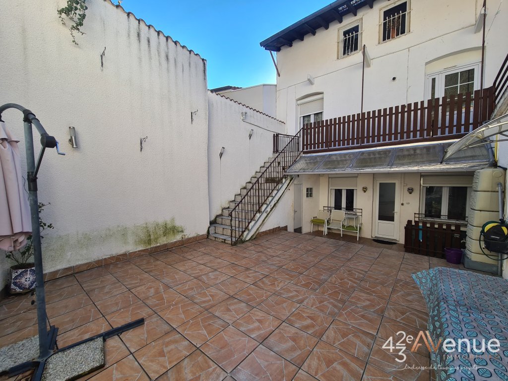 VENTE - Immeuble - UNIEUX (42240) - 250000 €