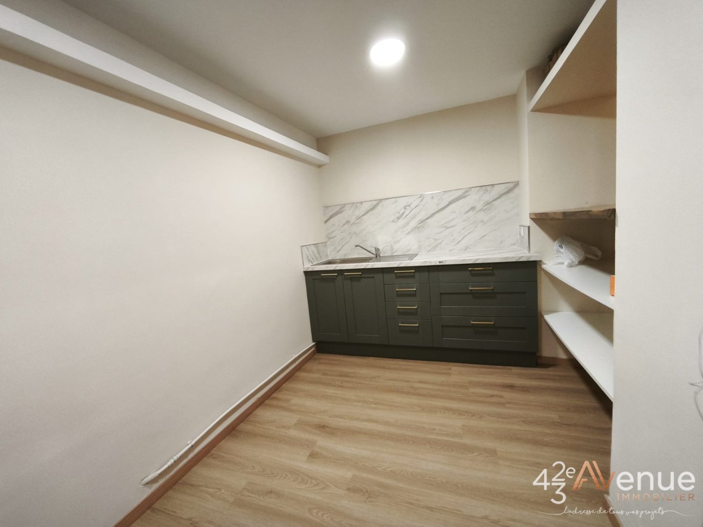 VENTE - Local - ST ETIENNE (42000) - 269000 €